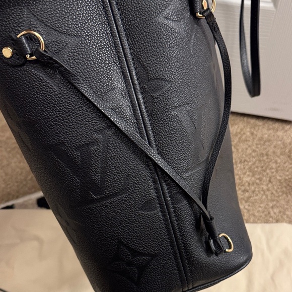 Louis Vuitton NeverFull MM Tote Authentic - Picture 8 of 16